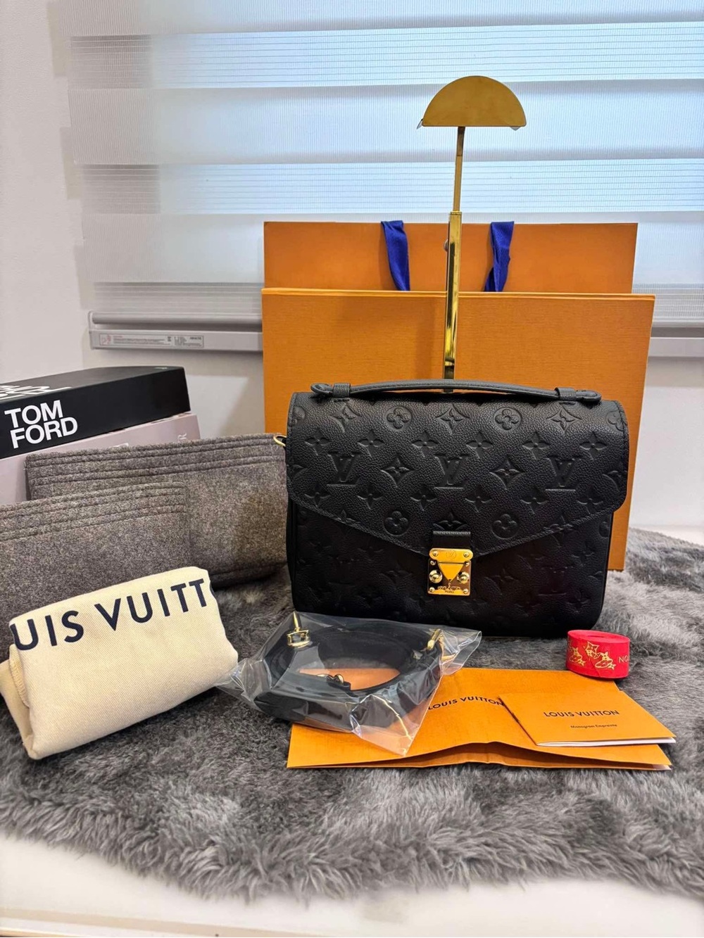 Louis Vuitton Black Monogram Empreinte Pochette Metis Satchel